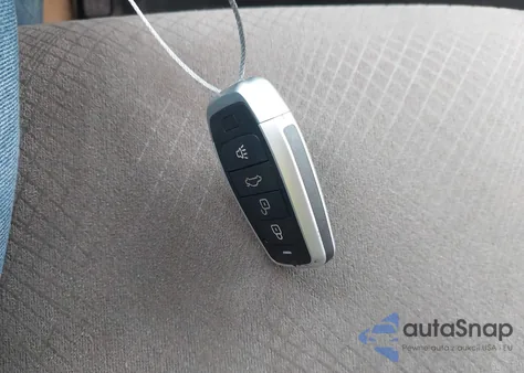 2016 Honda Odyssey Se z USA, uszkodzony, nr VIN 5FNRL5H38GB101034